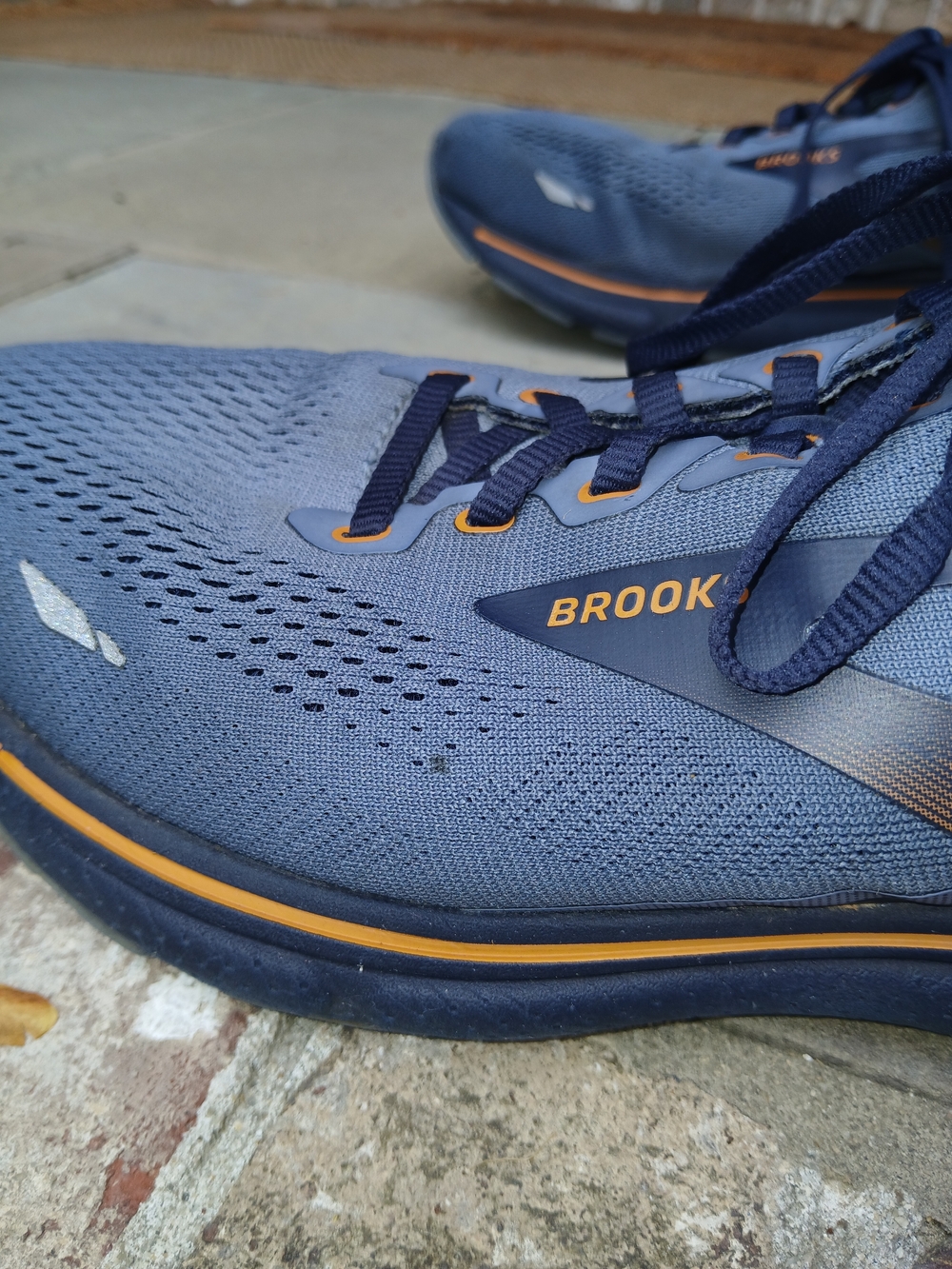 Brooks Men’s Ghost 15 Running Shoes Size 10.5 2E Wide - Picture 6 of 8